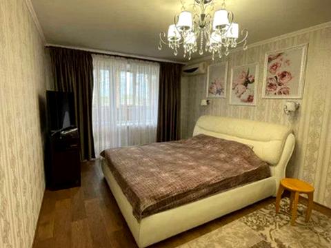 квартира за адресою Любарського пров. (Білостоцького), 8