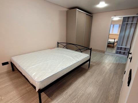 квартира за адресою Ґарета Джонса вул. (Сім'ї Хохлових), 1