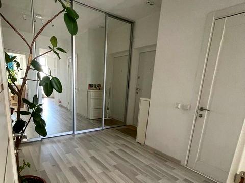 квартира за адресою Анни Ахматової вул., 22