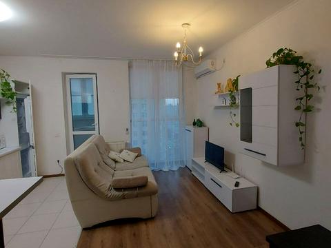 квартира за адресою Сім'ї Кульженків вул. (Петра Дегтяренка), 37