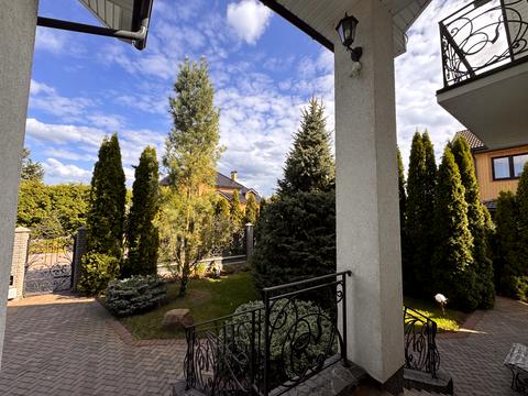 будинок за адресою с. Бобриця, Паркова
