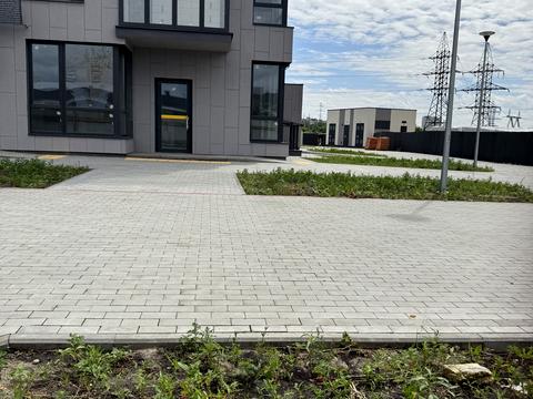 квартира по адресу Олександра Олеся ул., 1