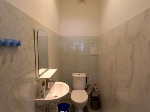 комерційна за адресою Петра Григоренка просп., 1
