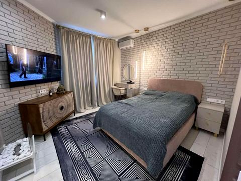 квартира за адресою Братська вул., 12