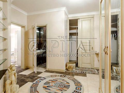 квартира за адресою Кропивницького вул., 8