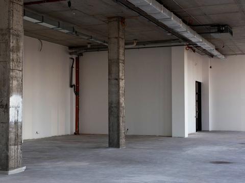 комерційна за адресою Академіка Книшова вул. (Амурська), 6