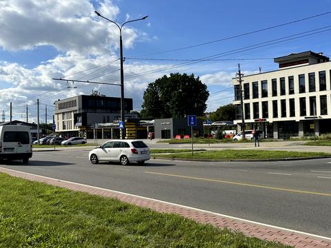 комерційна за адресою Львів, Хуторівка вул., 35В