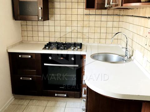 квартира за адресою Родини Глаголєвих вул. (Академіка Грекова), 12-А