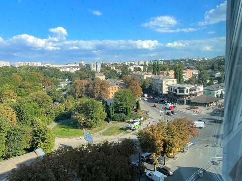 квартира за адресою В'ячеслава Чорновола вул., 60