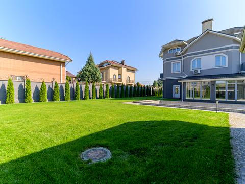 будинок за адресою Вишнева вул., 11