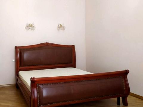 квартира за адресою Сергія Єфремова вул., 7