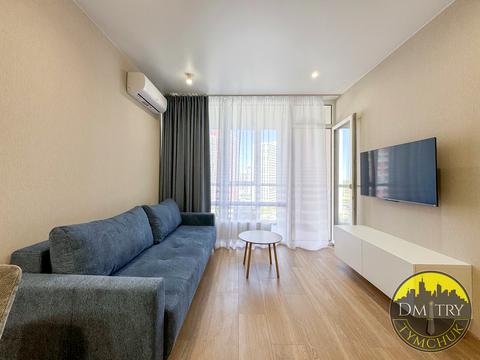 квартира по адресу Олександра Олеся ул., 8/17