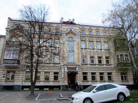 комерційна за адресою Михайлівська вул., 12-Б