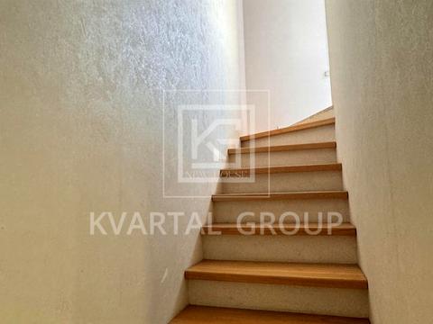 будинок за адресою Янтарна вул., 1