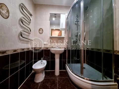 квартира за адресою Анни Ахматової вул., 3