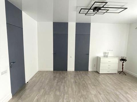 квартира по адресу Небесной Сотни просп. (Маршала Жукова), 111