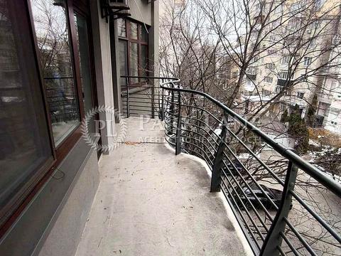 комерційна за адресою Князів Острозьких вул. (Московська), 27