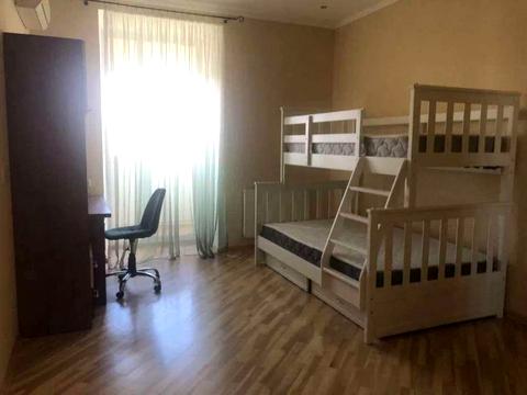 квартира за адресою Почайнинська вул., 70