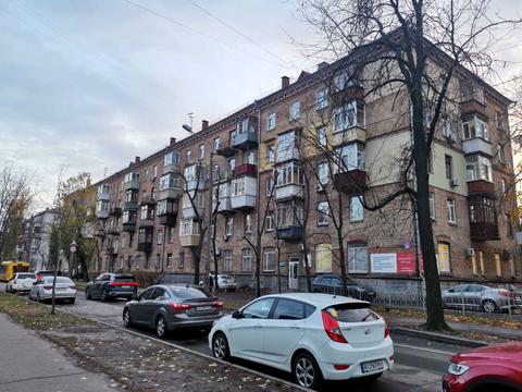 квартира за адресою Сергія Набоки пл., 13/9