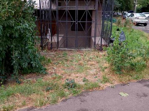 комерційна за адресою Київ, Автозаводська вул., 43