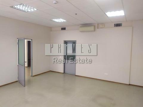 комерційна за адресою Загорівська вул. (Багговутівська), 23