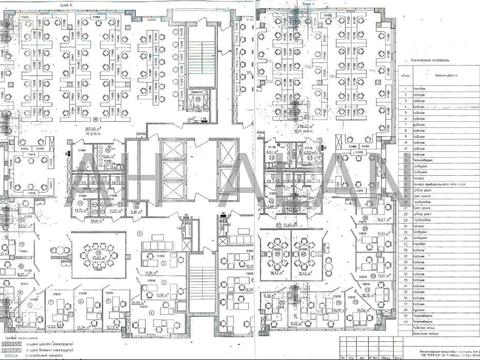 комерційна за адресою Вацлава Гавела бульв. (Івана Лепсе), 63