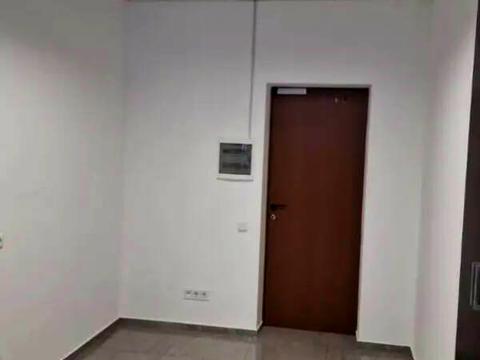 коммерческая по адресу Глинки ул. (Глинки), 8