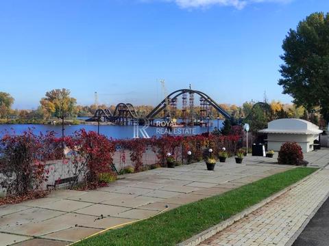 коммерческая по адресу Оболонская набережная ул., 20