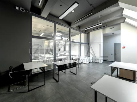 комерційна за адресою Київ, Богдана Хмельницького вул., 58-А