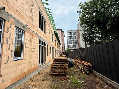 будинок за адресою вул. (1 Травня)ж же де