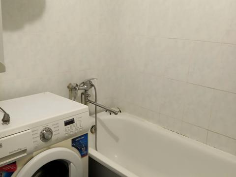 квартира за адресою Дніпробудівська вул., 27