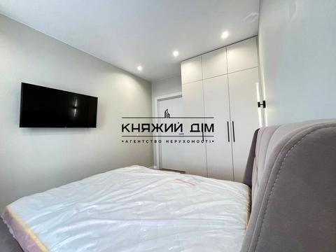 квартира за адресою Дніпровська набережна вул., 17-К