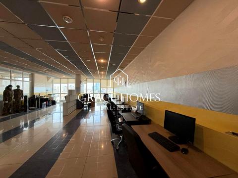 комерційна за адресою Саксаганського вул., 121