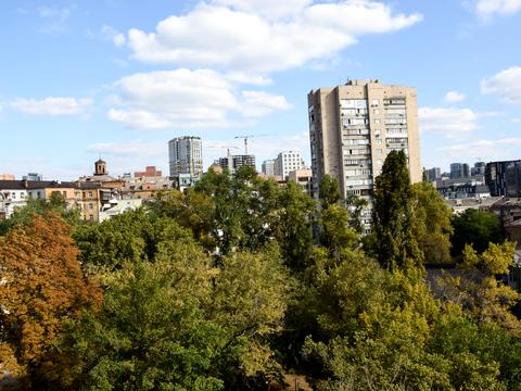 комерційна за адресою Жилянська вул., 68