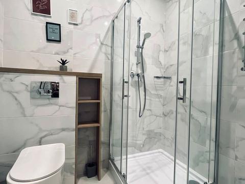 квартира за адресою Під Дубом вул. (Космонавтів), 2