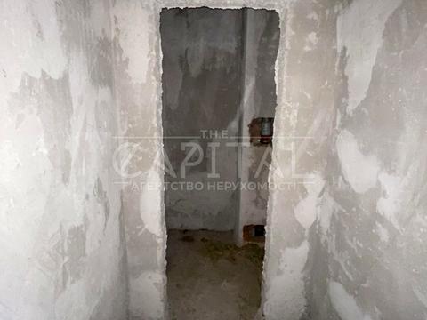 комерційна за адресою Бережанська вул., 15