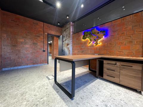 комерційна за адресою Джона Маккейна вул. (Івана Кудрі), 1