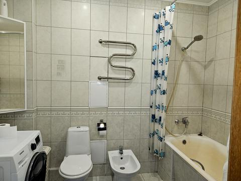 квартира за адресою Академіка Булаховського вул., 5-Д