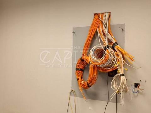 комерційна за адресою Антоновича вул. (Горького), 33В