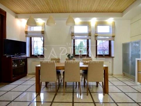 будинок за адресою Курортна вул., 9