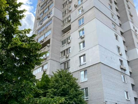 квартира за адресою Космічна вул., 3