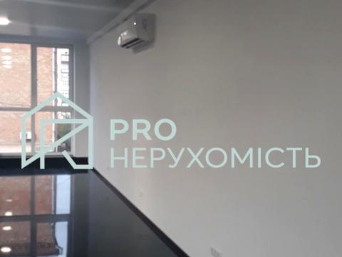 коммерческая по адресу Соборна, 12