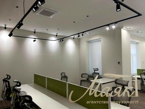 комерційна за адресою Січових Стрільців вул. (Артема), 11А