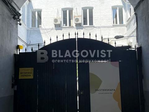 комерційна за адресою Євгена Чикаленка вул. (Пушкінська), 32-Б