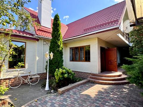 будинок за адресою Миколи Гнатюка вул. (Ласточкіна), 5