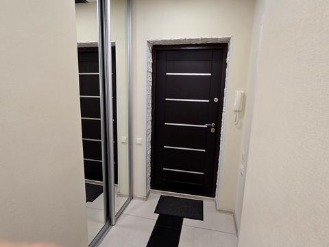 квартира за адресою Академіка Глушкова просп., 9-Д