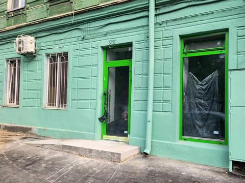 комерційна за адресою Прохоровська вул., 50