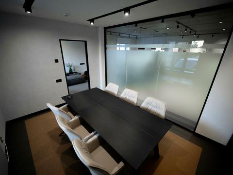 комерційна за адресою Вул. Дворецька, 46