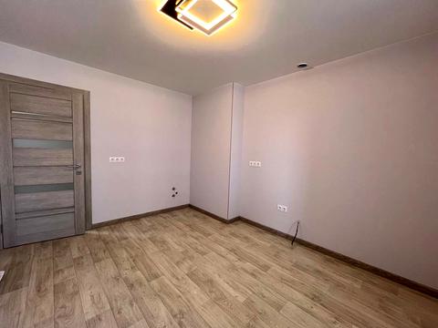 квартира за адресою Василя Симоненка вул., 107-А