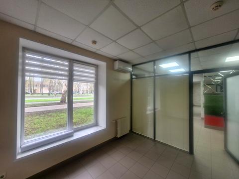 комерційна за адресою Варненська вул., 15